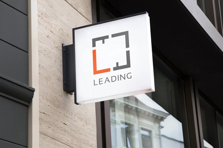 Leading logo